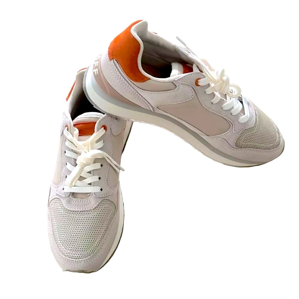 HOFF Memphis Sneaker In Louisville Size 7.5